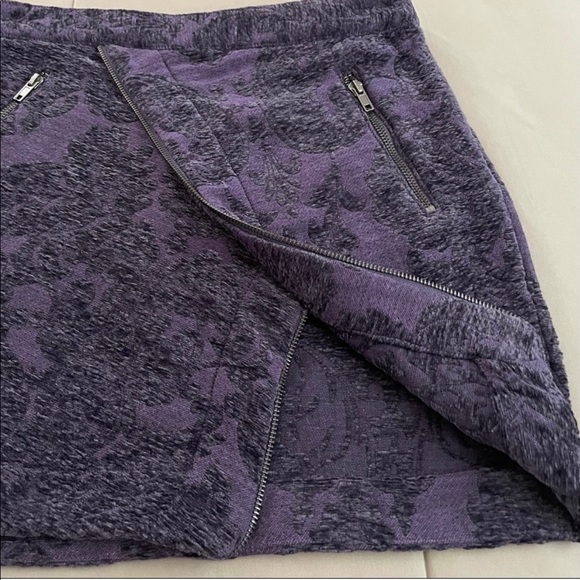 UO Joan Asymmetrical Mini Skirt - Picture 3 of 12